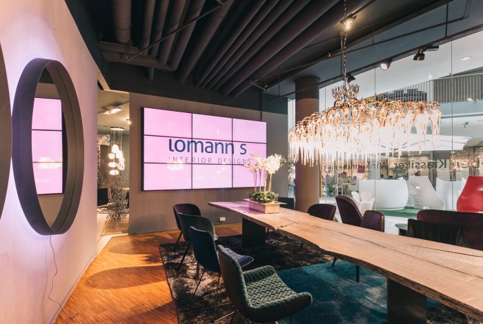 Digital Signage
